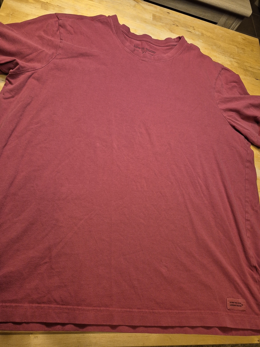 Life Is Good Men's Short Sleeve Crew Tee in Maroon
